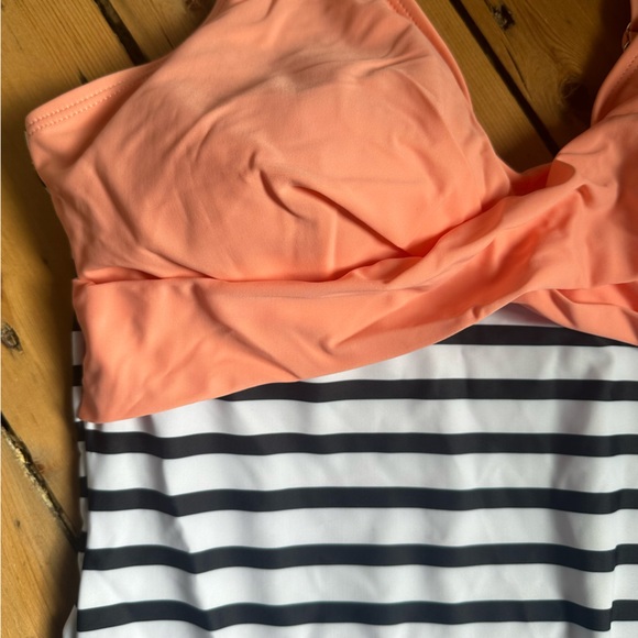 DONATING TOMORROW✨NWT✨B2PRITY One Piece Bathing Suit - Picture 3 of 6